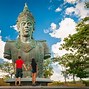 Patung Garuda Wisnu Kencana Terbuat Dari Bahan